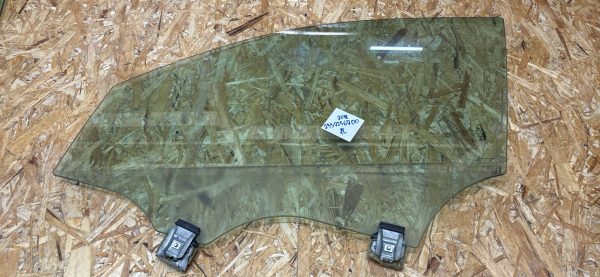 Стеклo двеpи передней левой для Меrcedes Benz GLС Класс X253/C253 2018г.