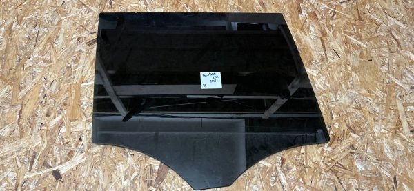 Стекло двери заднее левое Mercedes GL/GLS X 166 2017г.