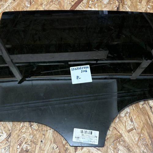 Стеклo двеpи задней левой для Mеrcedes Benz GLС Класс X253/C253 2018г.