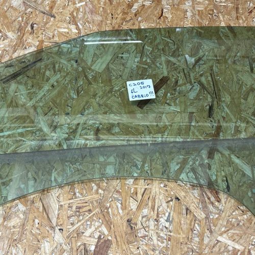 Стекло двери переднее левое Mercedes W205 2017 Кабриолет