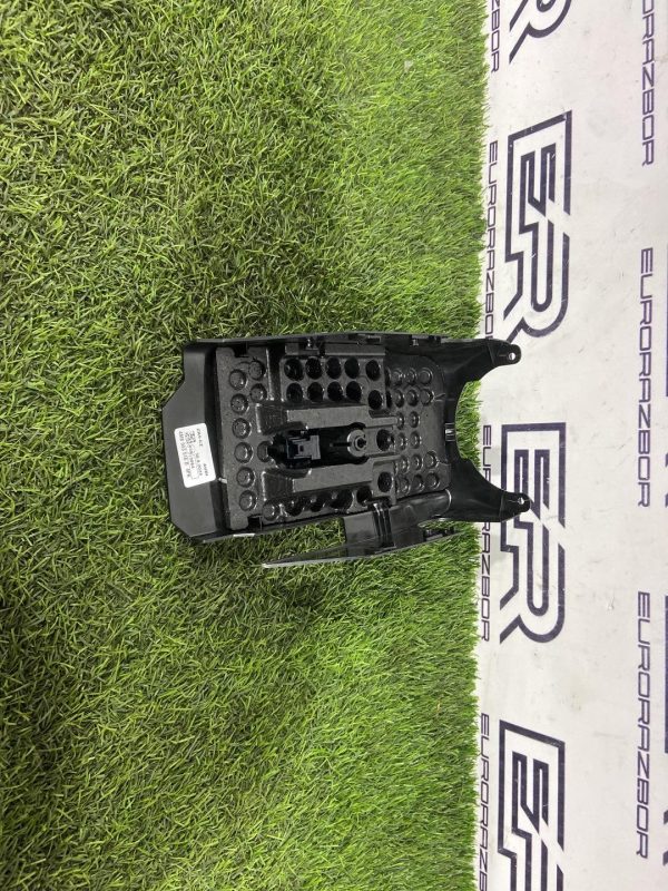 Кожух рулевой колонки Audi Q8 4M