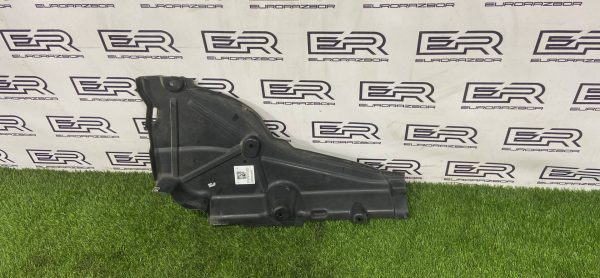 Защита днища правая Mercedes GLE C292 Б/у Оригинал в отличном состоянии