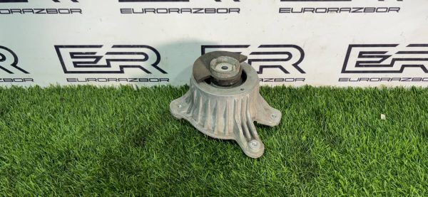 Опора подушка двигателя Mercedes E С238