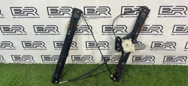 Стеклоподъёмник передний правый BMW F15