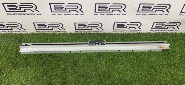 Крепёжная направляющая багажника правая BMW X5 М F85