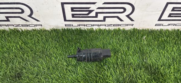 Насос (моторчик) омывателя BMW X5 М F85