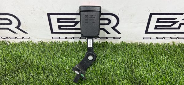 Замок ремня безопасности BMW X5 М F85