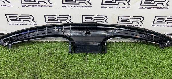 Воздуховод обдува лобового стекла BMW X5 F15