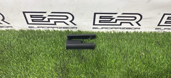 Пластик салазок сиденья BMW X5 М F85