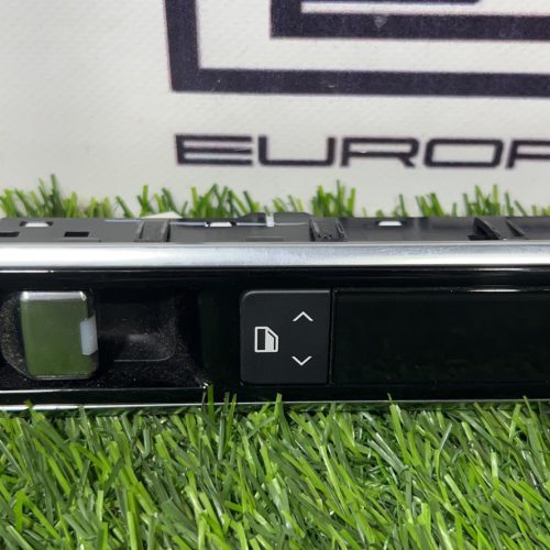 Кнопка стеклоподъёмника Land Rover Range Rover L405