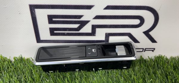 Кнопка стеклоподъёмника Land Rover Range Rover L405