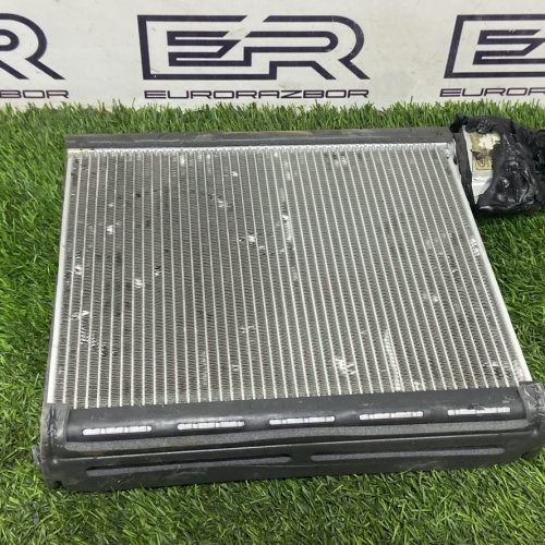 Радиатор отопителя (печки) Land Rover Range Rover Velar