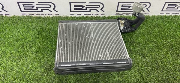 Радиатор отопителя (печки) Land Rover Range Rover Velar