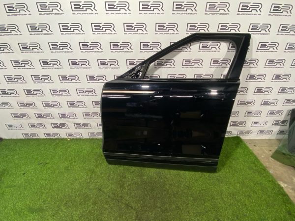 Передняя левая дверь Range Rover Velar L560