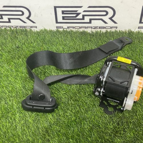 Ремень безопасности передний левый Toyota Hilux 8 рест