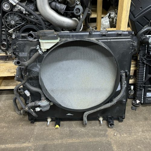 Кассета радиаторов Toyota Hilux 8 2.8д