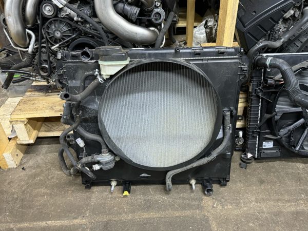 Кассета радиаторов Toyota Hilux 8 2.8д