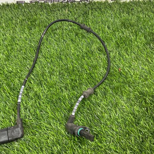 Датчик ABS для Mercedes W213