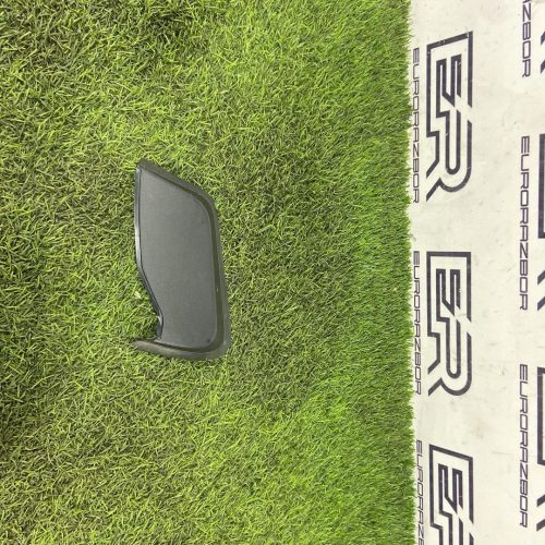 Накладка фонаря левая Audi Q8 4M