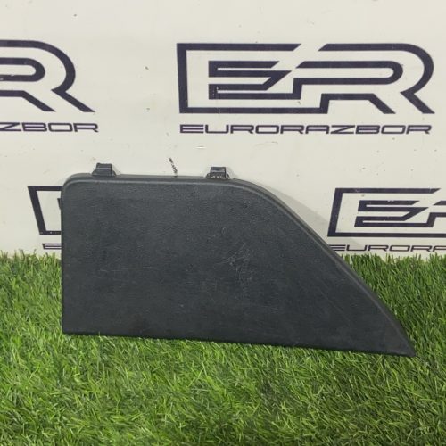 Обшивка багажника правая Kia Sorento