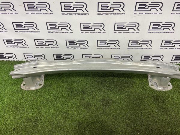 Усилитель бампера задний Audi Q7 Q8 4M