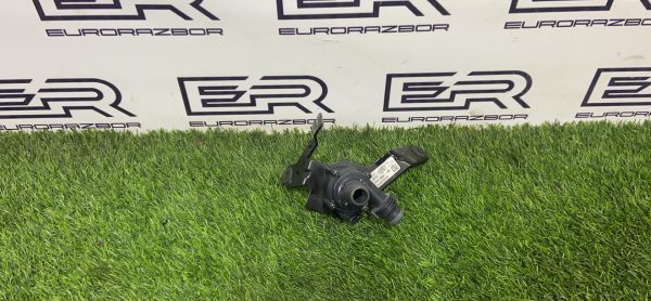 Насос антифриза дополнительный (помпа) Jaguar F Pace Х761