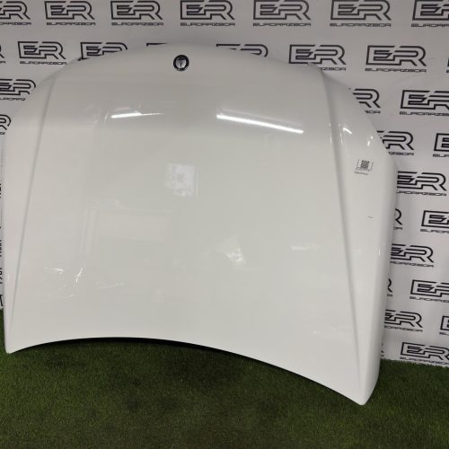 Капот Mercedes W204