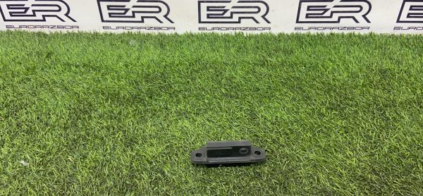 Кнопка открывания крышки багажника Lexus RX