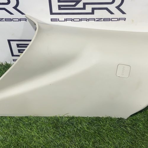 Обшивка центральной стойки правая Range Rover L405