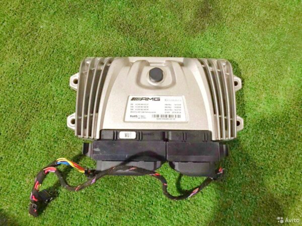 Блок управления пневмоподвеской Mercedes Benz C