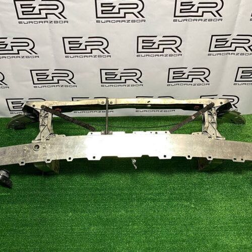 Передняя панель (телевизор) Mercedes Benz C W205