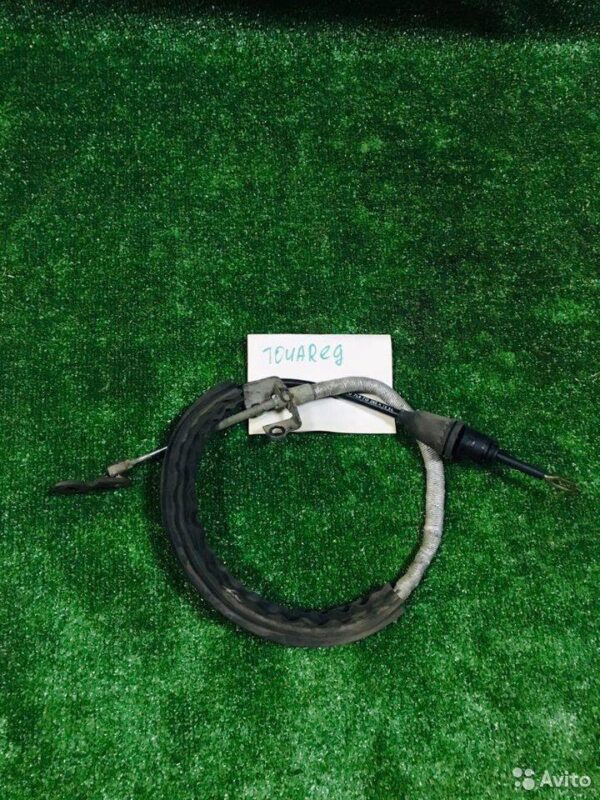 Трос кулисы КПП Volkswagen Touareg (2002 2007)