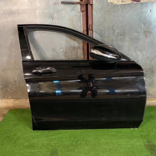 Дверь передняя правая Mercedes W205