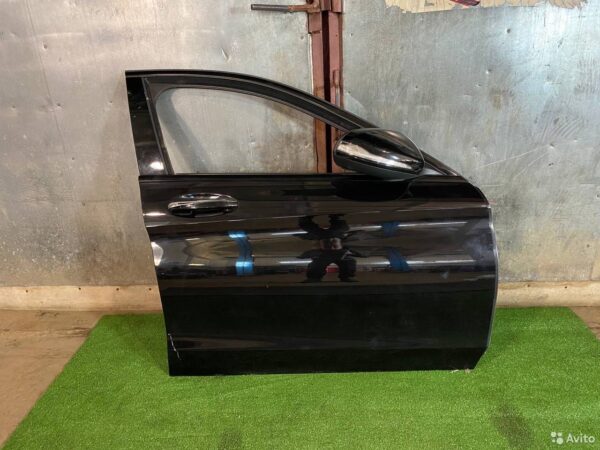 Дверь передняя правая Mercedes W205