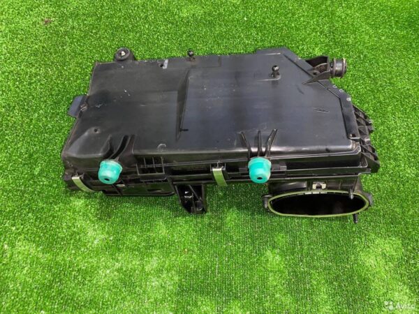 Корпус воздушногo фильтра Mercedes Benz E W213