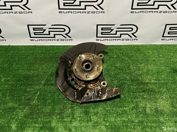 Кулак правый Lexus RX 4 (2015 2019)