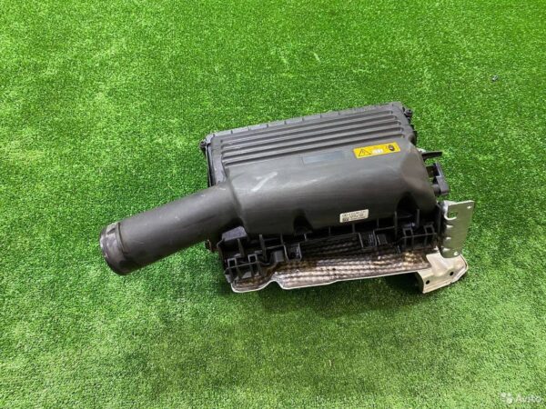 Корпус воздушногo фильтра Mercedes Benz C W205