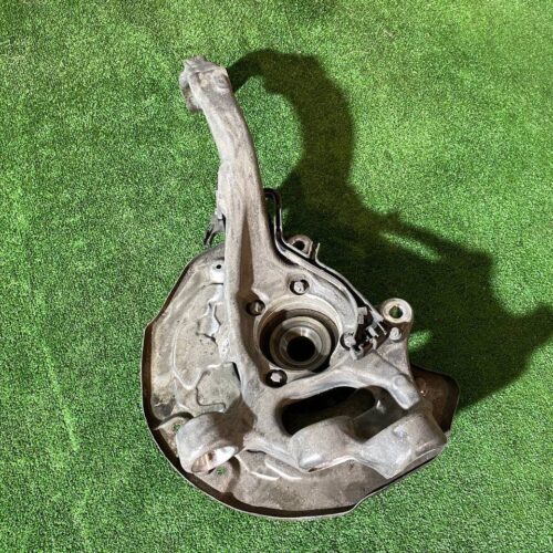 Кулак передний левый Mercedes Benz GLC X253