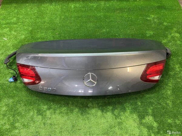 Крышка багажника Mercedes Benz C W205