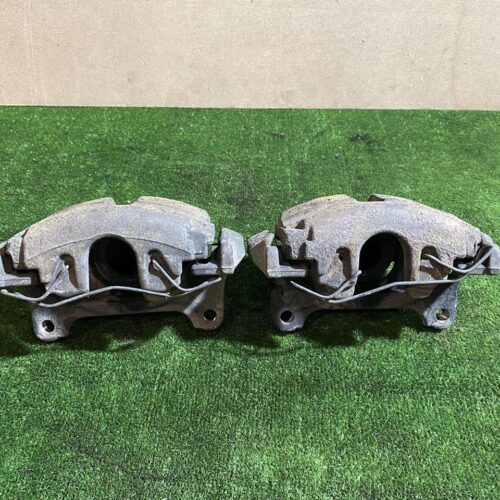 Суппорт тормозной передний Volkswagen Passat B7