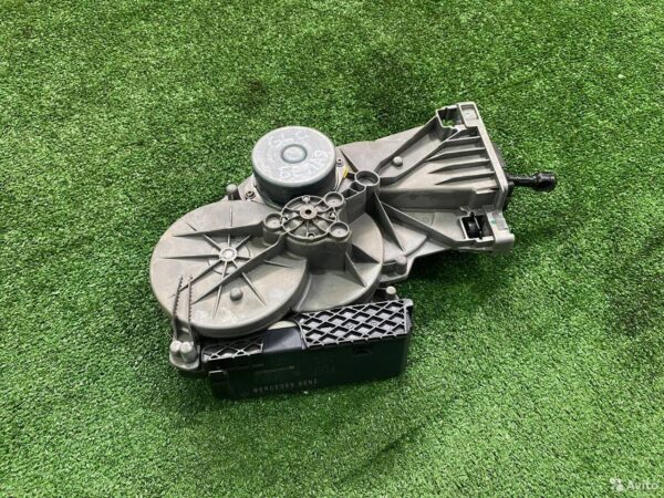 Моторчик (насос) подъема крышки багажника