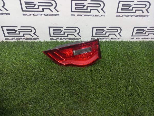 Фонарь в крышку багажника правый Jaguar F Pace