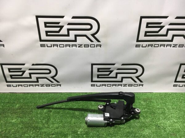 Моторчик заднего стеклоочистителя (дворника)