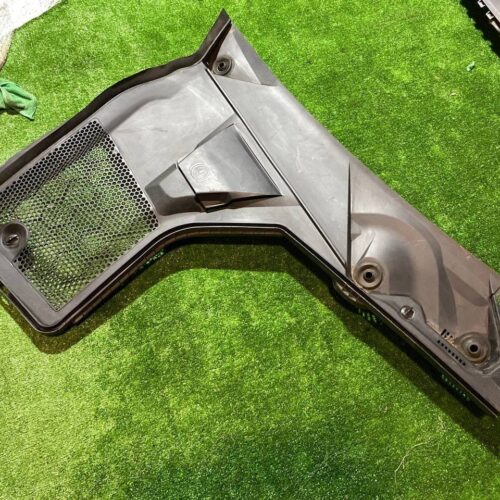 Уголок жабо правый Mercedes Benz GLE W166