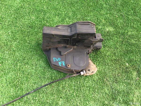 Замок двери передней правой BMW 5 E60/E61