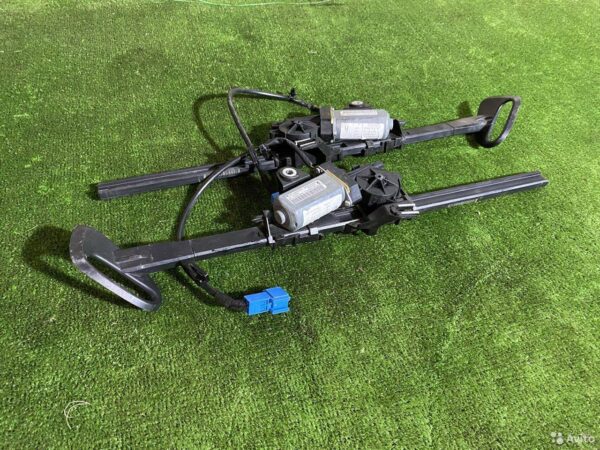 Механизм подачи ремня безопасности Mercedes Benz C