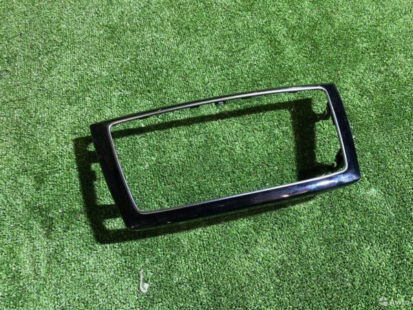 Декоративная накладка торпедо Mercedes Benz GLE