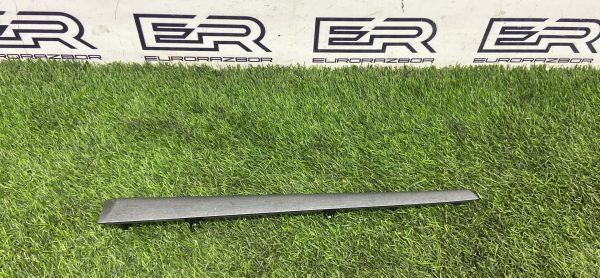 Накладка двери передней левой для Toyota Hilux