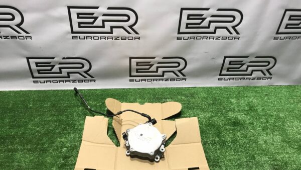 Вакуумный насос Mercedes Benz GLC X253 A2701800901