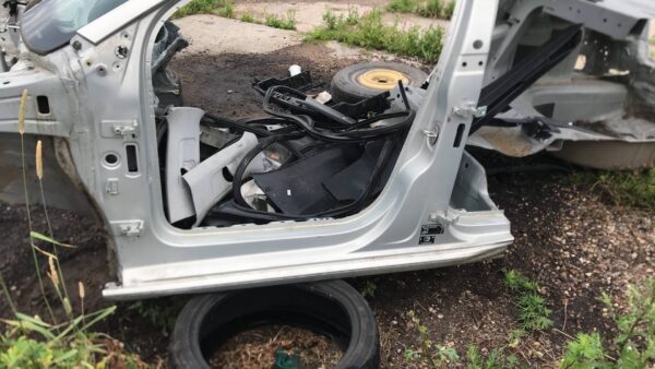 Порог (железо) левый Volkswagen Polo